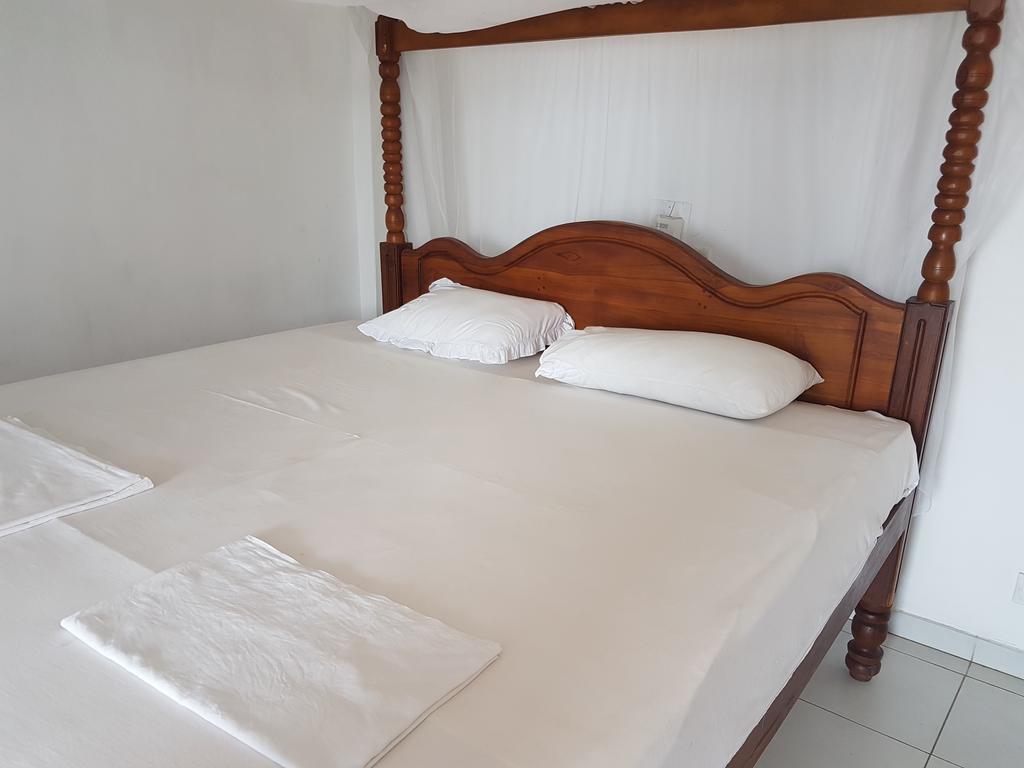 The Ocean Bed & Breakfast Unawatuna Luaran gambar