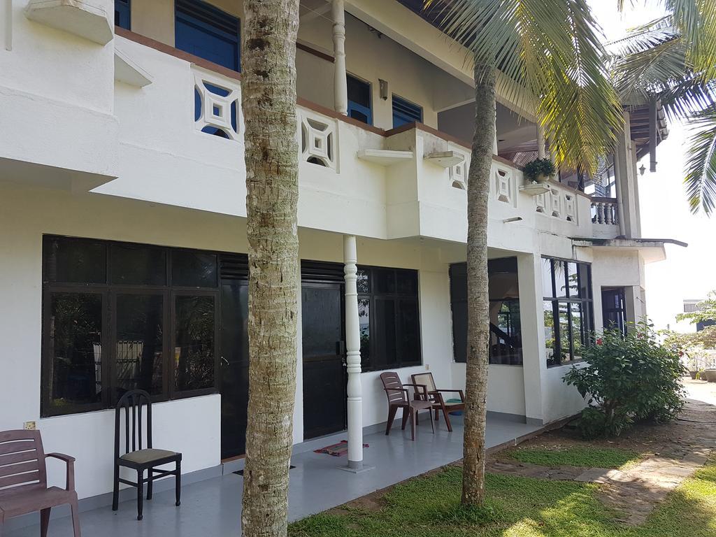 The Ocean Bed & Breakfast Unawatuna Luaran gambar